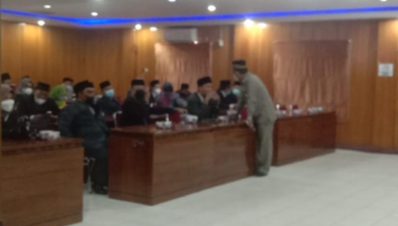 Pelantikan 32 pejabat eselon 3 dan 4 Pemkab Tanjab Barat
