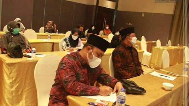 Bupati Romi saat hadiri Rakor Komda Lansia