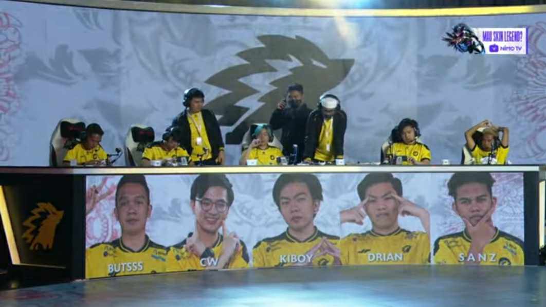 ONIC Esport saat pertandingan melawan EVOS Legends