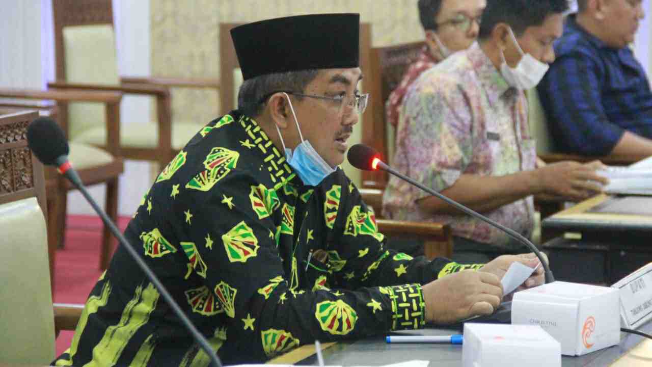 Bupati Tanjab Barat, Anwar Sadat 