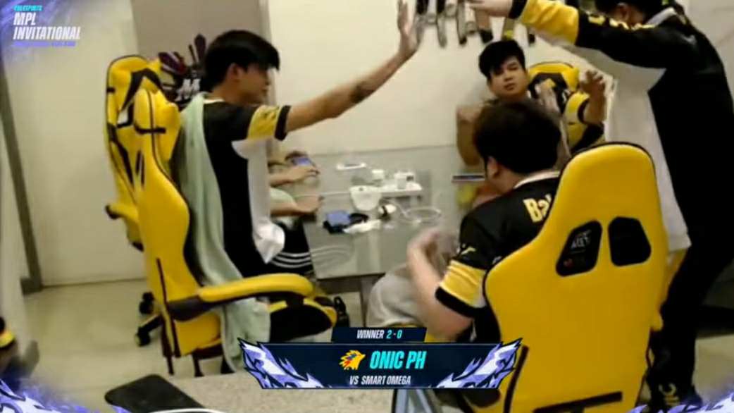 ONIC PH saat bertanding dengan Omega