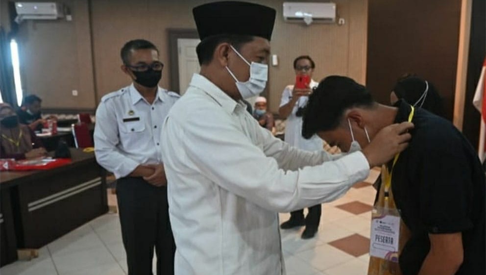 Sekda Fajarman saat buka pelatihan phonegrapgy