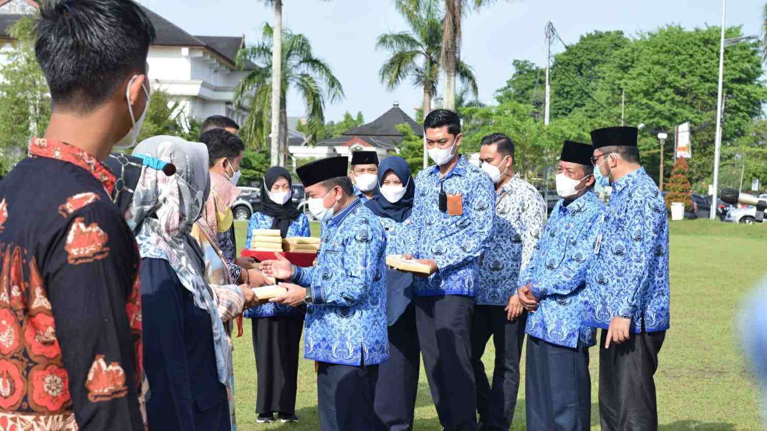 Gubernur Al Haris saat peringatan Hari Korpri 