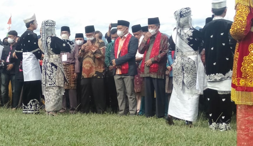 Wagub Abdullah Sani saat menghadiri acara Kenduri Sko 5 Desa Tanjung Pauh Mudik