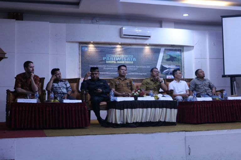HMKS saat gelar Bincang - Bincang Tanah Surga
