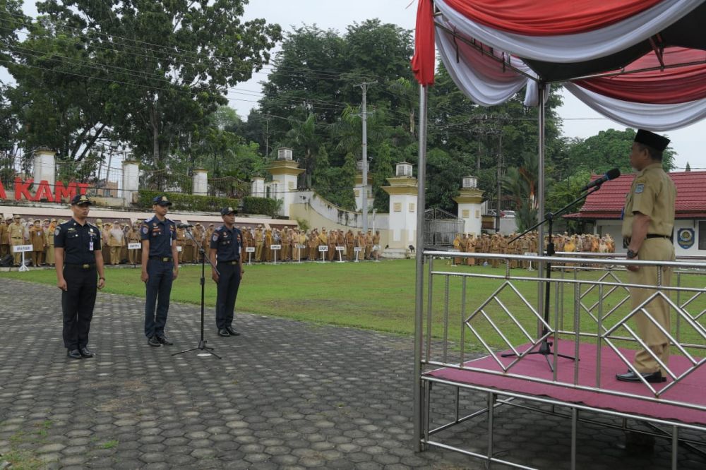 Wakil Bupati Merangin, Mashuri saat pimpin Upacara Kedisiplinan 