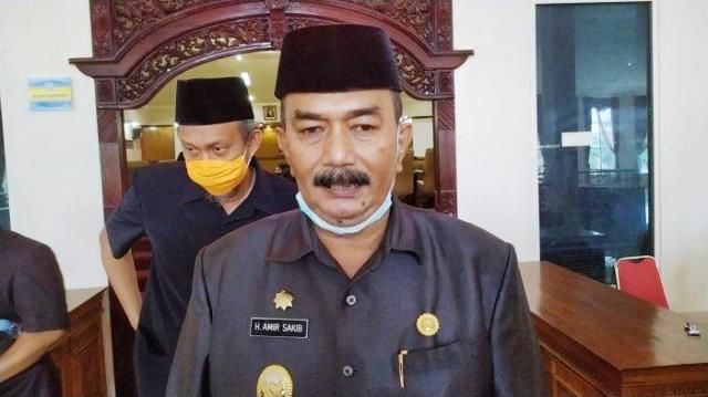Wabup Tanjab Barat, Amir Sakib
