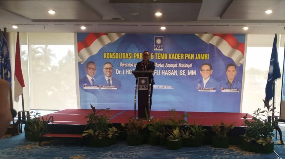 Zulkifli Hasan saat berikan sambutan