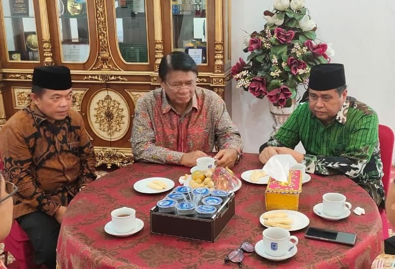Cik Bur, Al Haris dan HBA saat adakan pertemuan di Merangin
