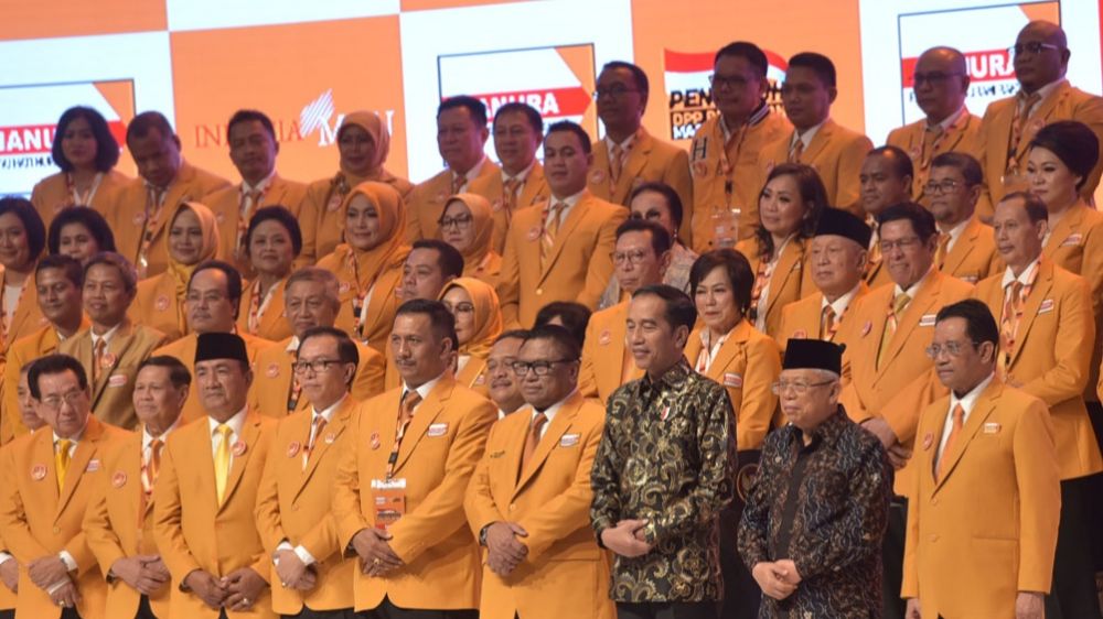 Presiden Jokowi dan Wapres Ma'ruf Amin saat mengahdiri pengukuhan pengurus DPP Hanura