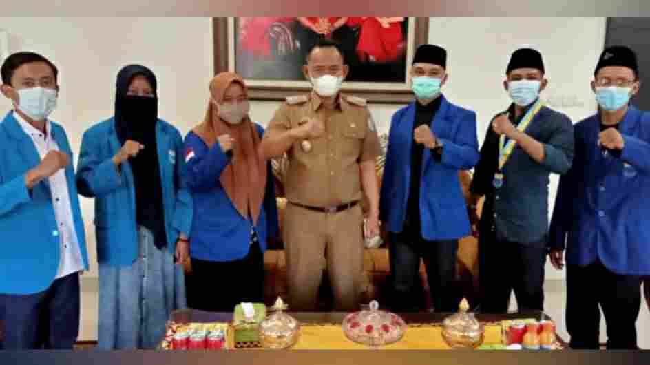 Silaturahim PC PMII Pringsewu dengan Wabup Fauzi