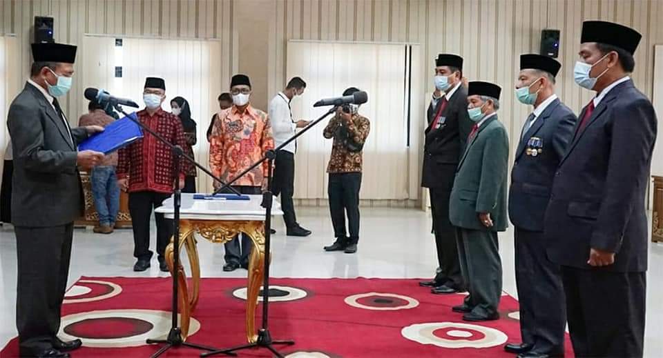 Mashuri saat lantik pengurus Baznas Merangin