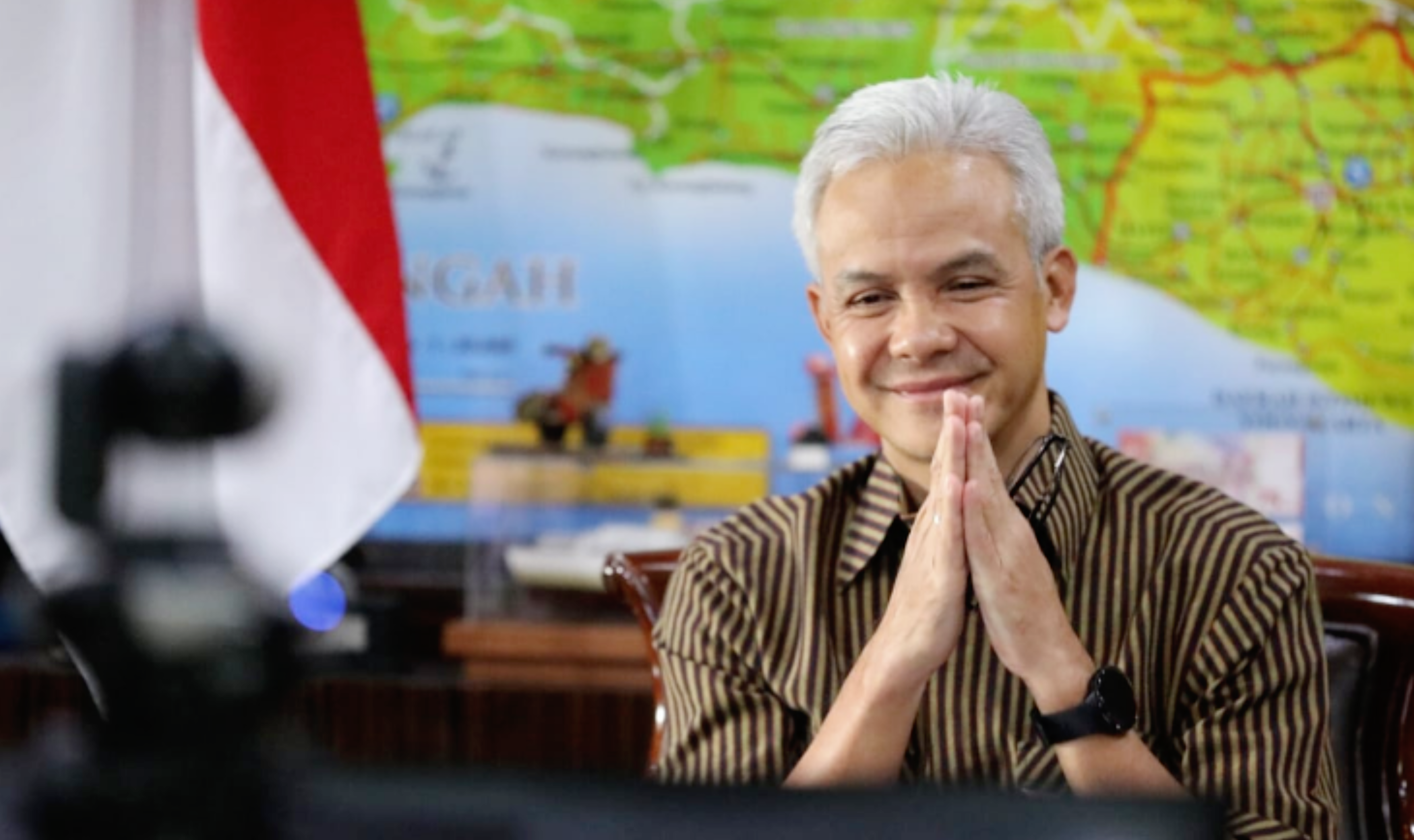 Mantan Gubernur Jawa Tengah, Ganjar Pranowo Pimpin Rapat Via Daring Bersama jajaran Pemprov Jateng. 