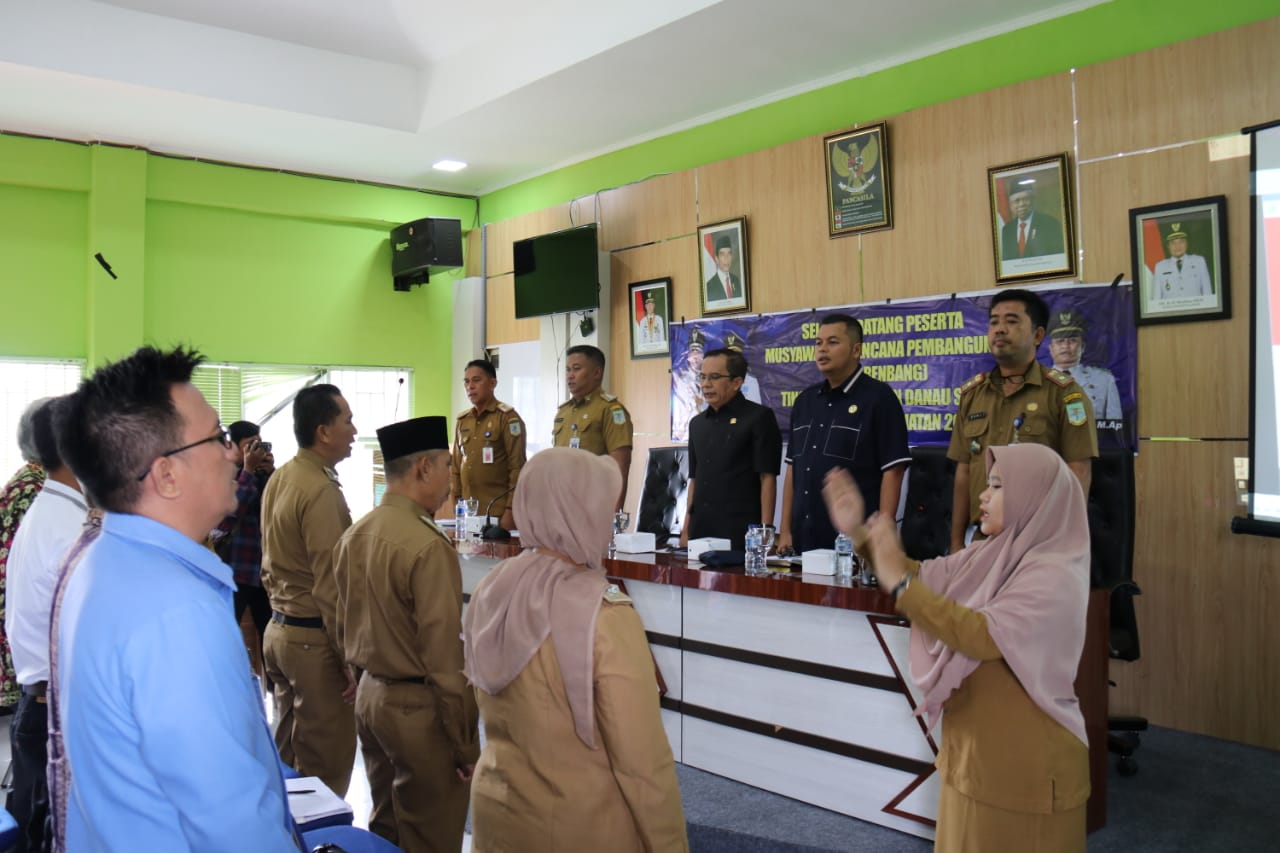 Anggota DPRD Kota Jambi Dapil III, Kemas Faried Alfarelly saat hadiri Musrembang Kecamatan 