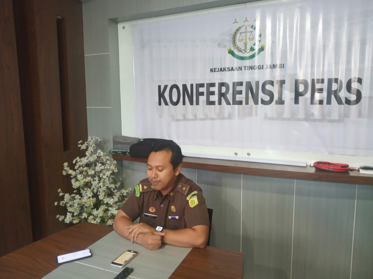 Kasipenkum Kejati Jambi, Lexy Patharani 