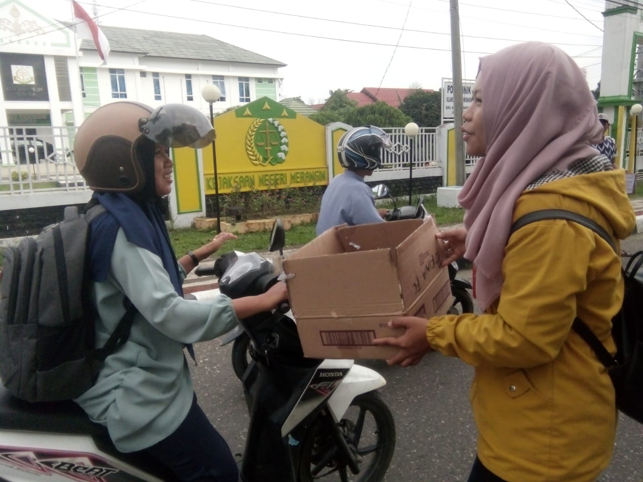 Wartawan Merangin saat menggalang bantuan untuk Eka Dani Saputra 