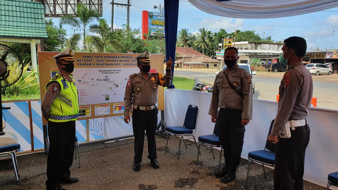 Wadirlantas Polda Jambi saat tinjau Check Point di Pos Pam 35