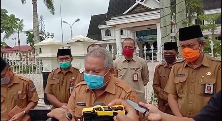 Bupati Tanjab Barat, Safrial