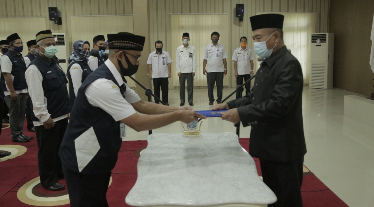 Wabup Mashuri saat melantik 41 pejabat fungsional