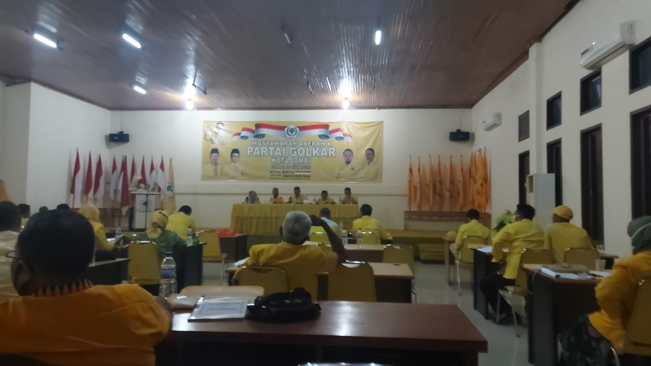 Suasana Musda Golkar Kota Jambi malam hari