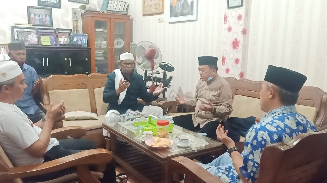Al Haris saat silaturahmi dengan Abu Bakar Jamalia
