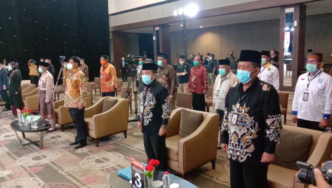 Al Haris dan Abdullah Sani saat debat kandidat Pilgub Jambi 