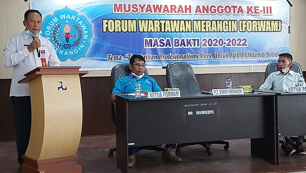 A. Gani saat hadiri musyawarah Forum Wartawan Merangin ke-3