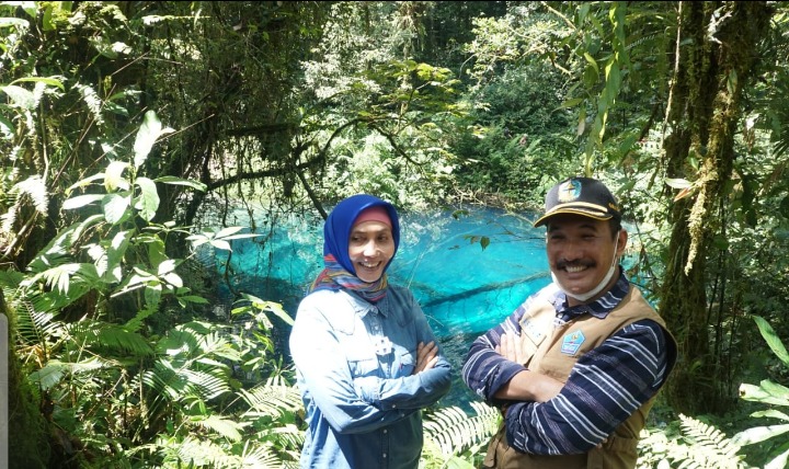 Pj Gubernur Jambi dan Pj Sekda Kerinci saat kunjungan ke Danau Kaco