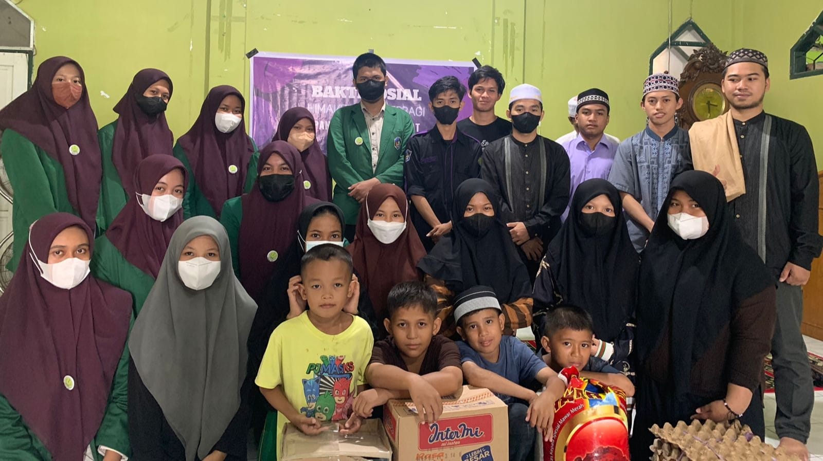 Aksi sosial HIMAKESMAS FKM UMI