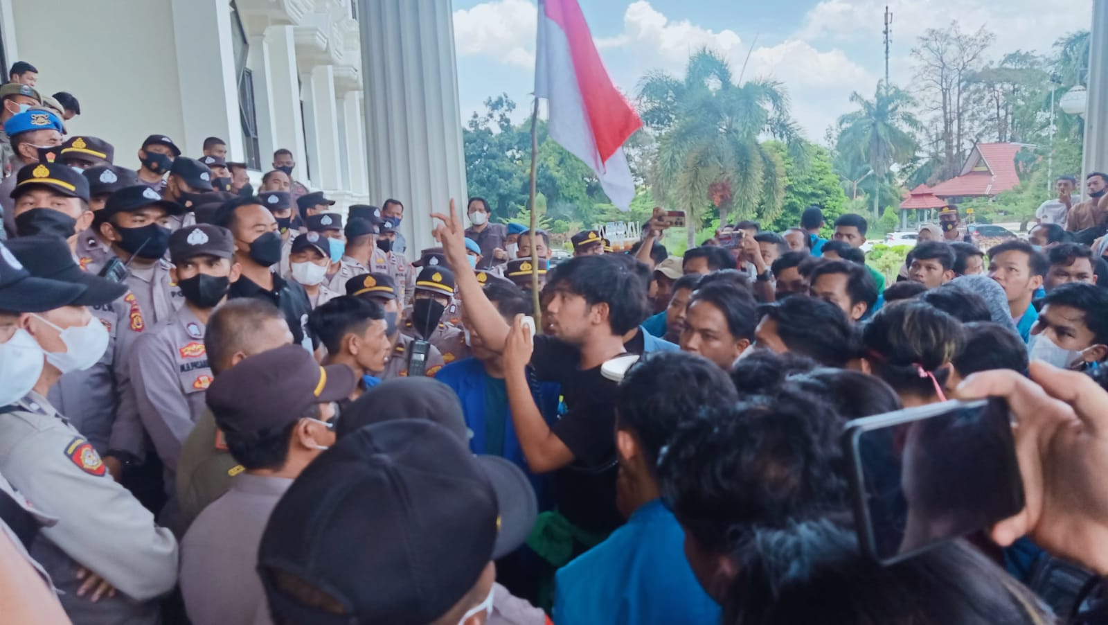 Aksi unjuk rasa Aliansi Mahasiswa Jambi