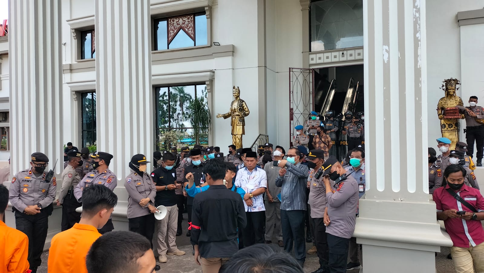 Aksi unjuk rasa Aliansi Mahasiswa Kerinci-Sungai Penuh 