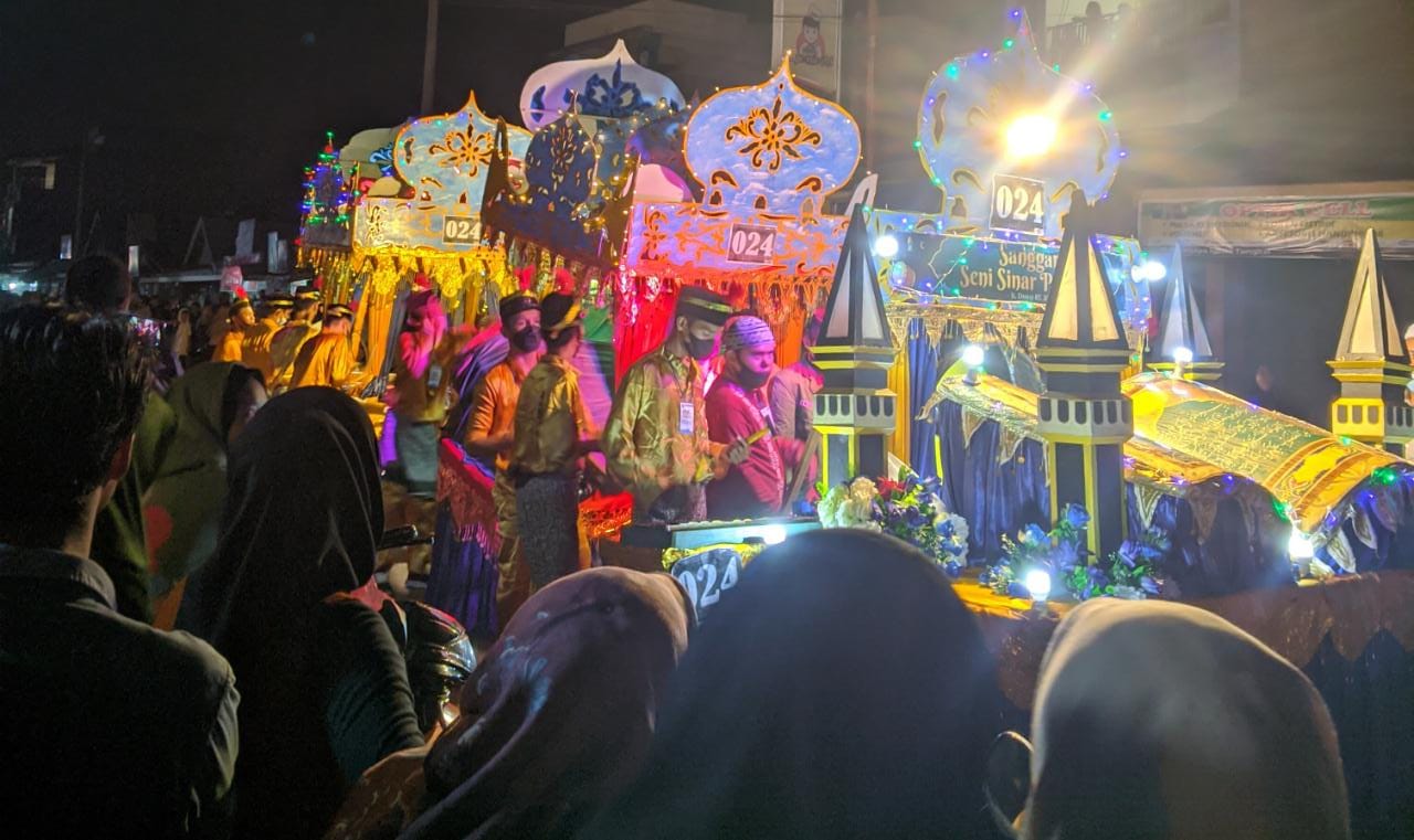 Peserta festival arakan sahur 024 dari Sanggar Seni Sinar Paduka