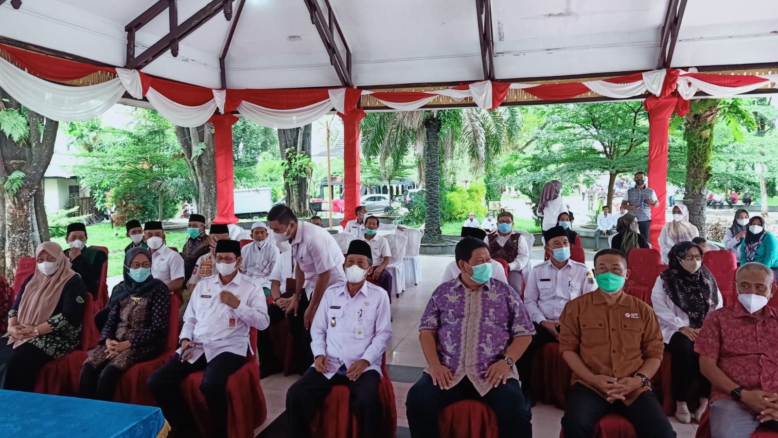 Pemprov Jambi bekerjasama dengan Sinarmas Group adakan bazar minyak goreng Ramadan