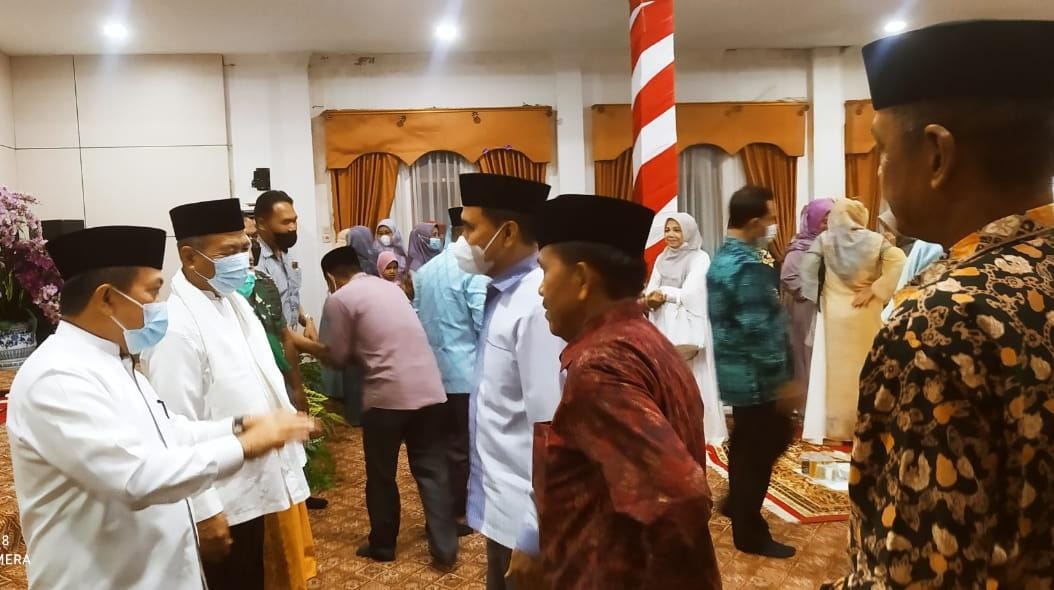 Gubernur Al Haris saat pulang kampung dan halal bihalal bersama warga dan Forkopimda Merangin