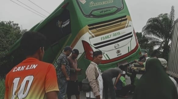 Bus CJH Merangin alami kecelakaan 