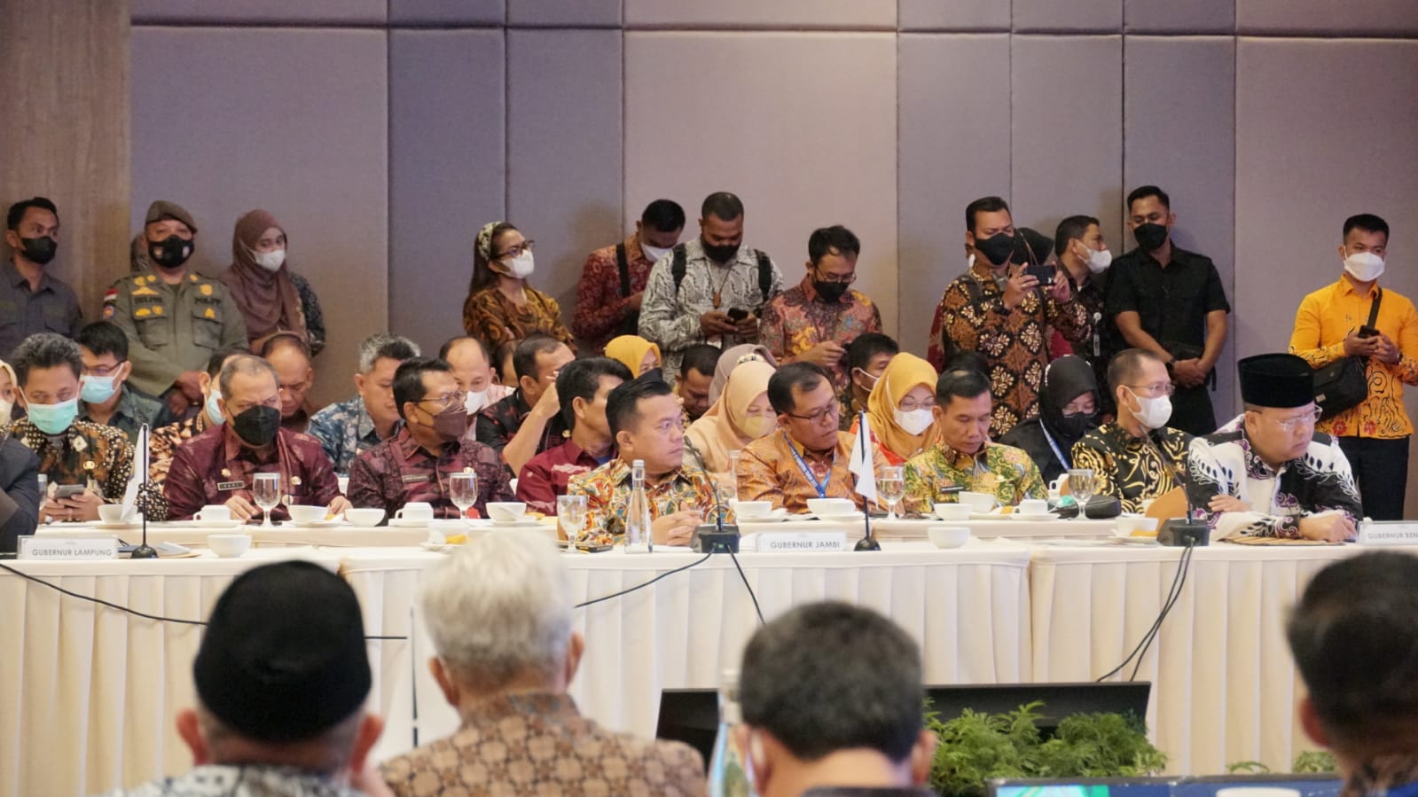 Al Haris saat hadiri Rakor Gubernur se-Sumatera di Riau