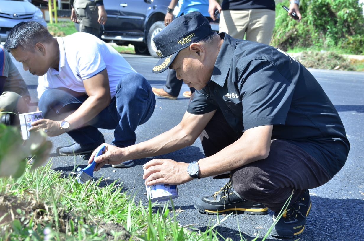 Pj Bupati Aspan saat galakkan Jumat Bersih