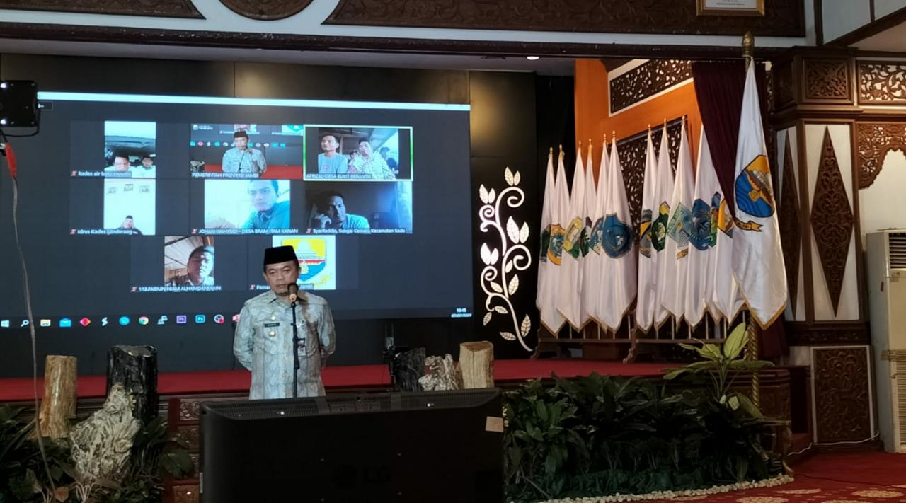 Gubernur Al Haris saat sapa warganya di desa-desa