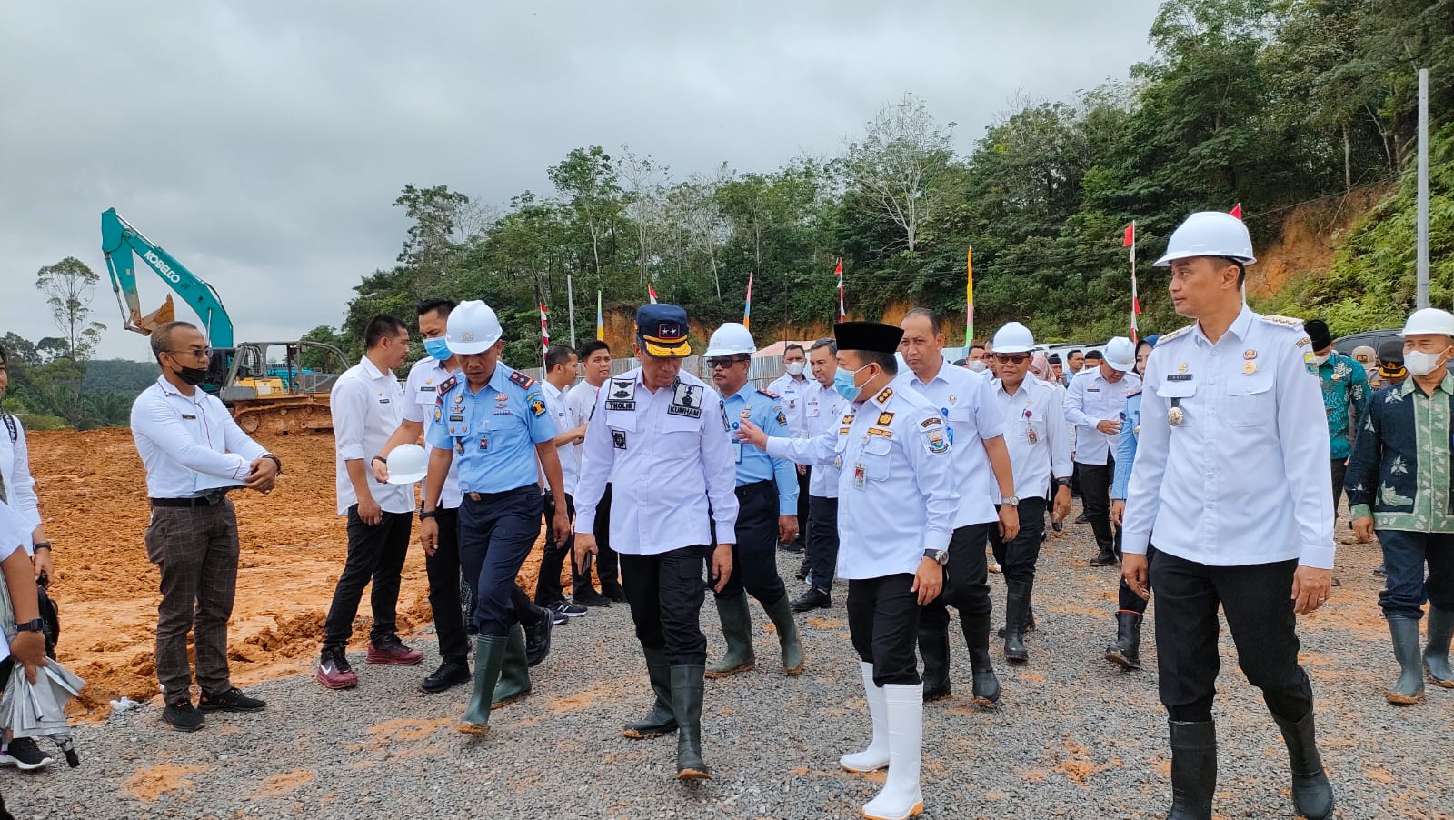 Gubernur Al Haris saat peletakkan batu pertama pembangunan Lapas Kelas IIA Jambi 