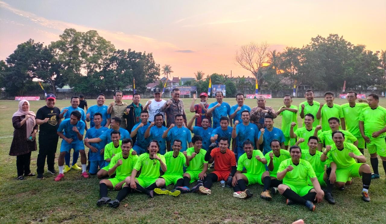 Laga eksebisi Setda Pemprov Jambi vs Pers FC 