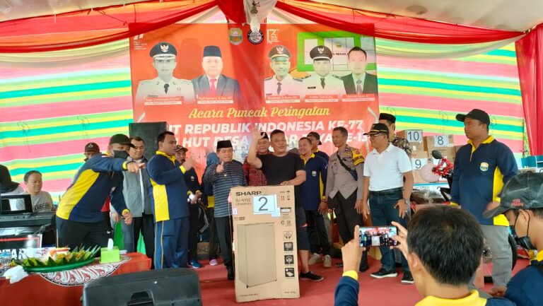 Gubernur Al Haris saat hadiri HUT Desa Mekar Jaya Sungai Gelam