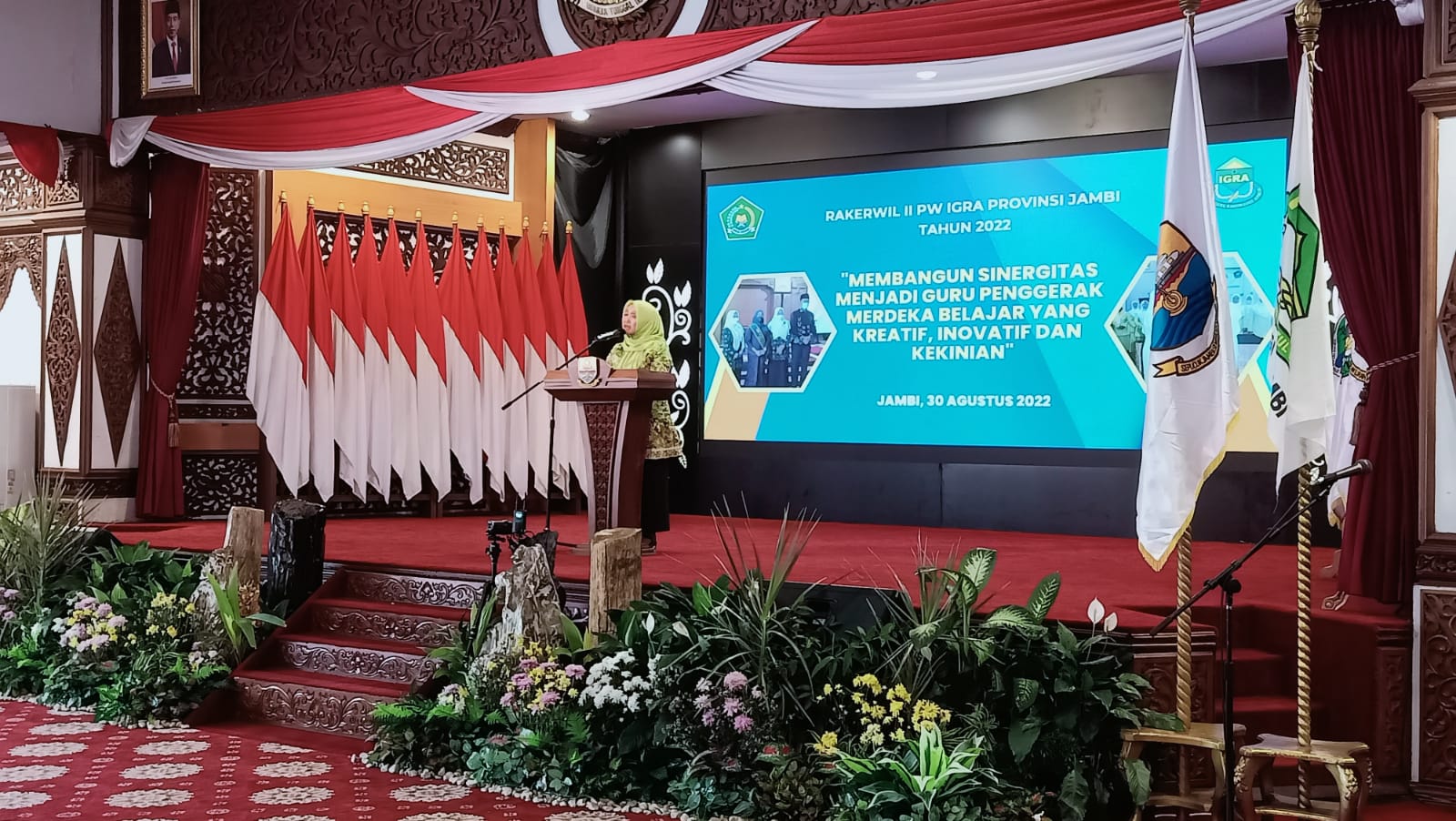 Hesti Haris saat hadiri Rakerwil II PW IGRA Jambi