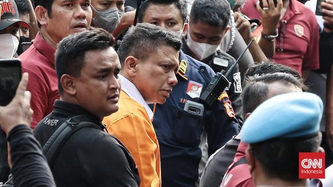 Ferdy Sambo saat rekontruksi pembunuhan Brigadir J