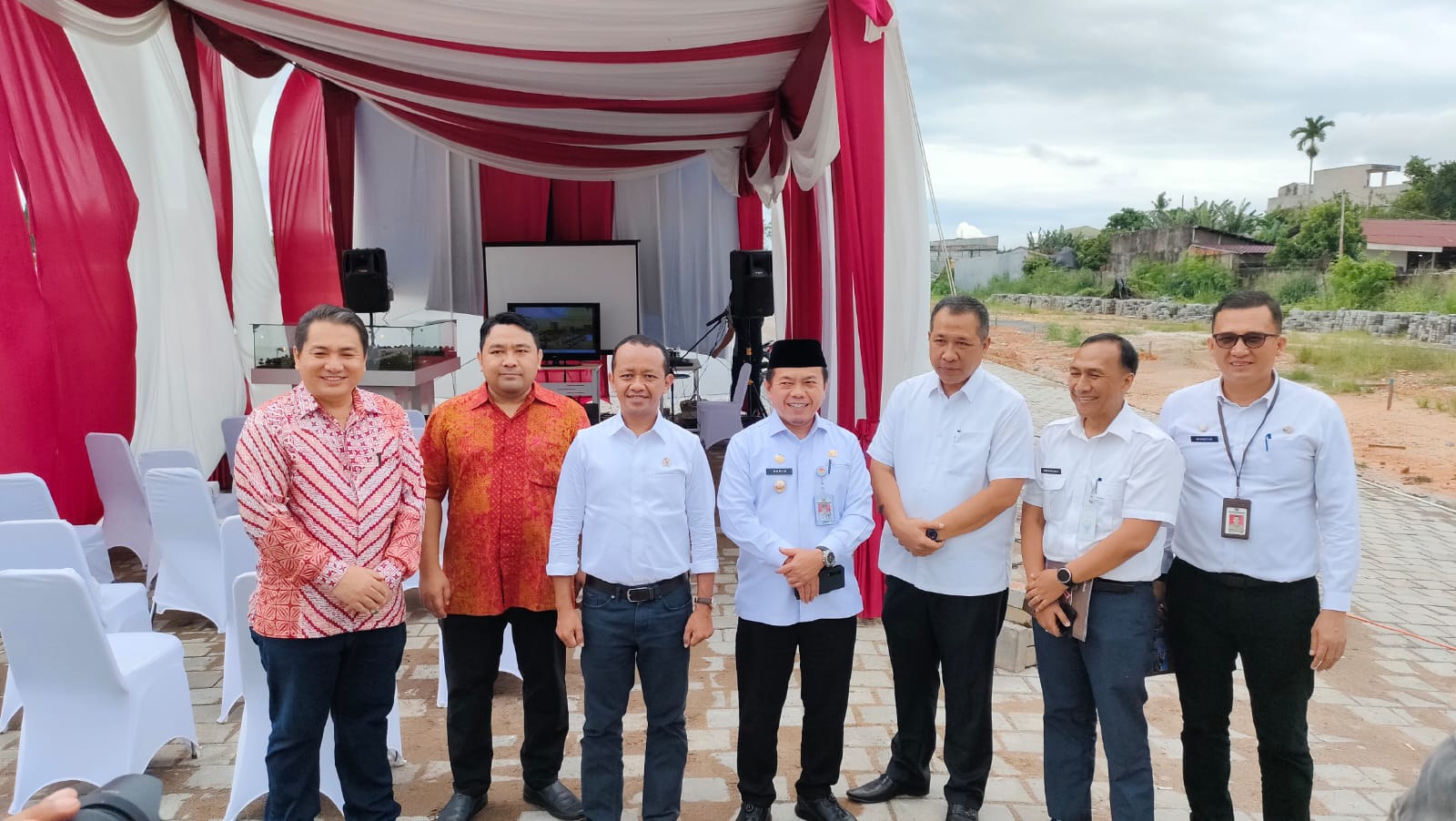 Menteri Bahlil dan Gubernur Al Haris saat tinjau pembangunan JBC