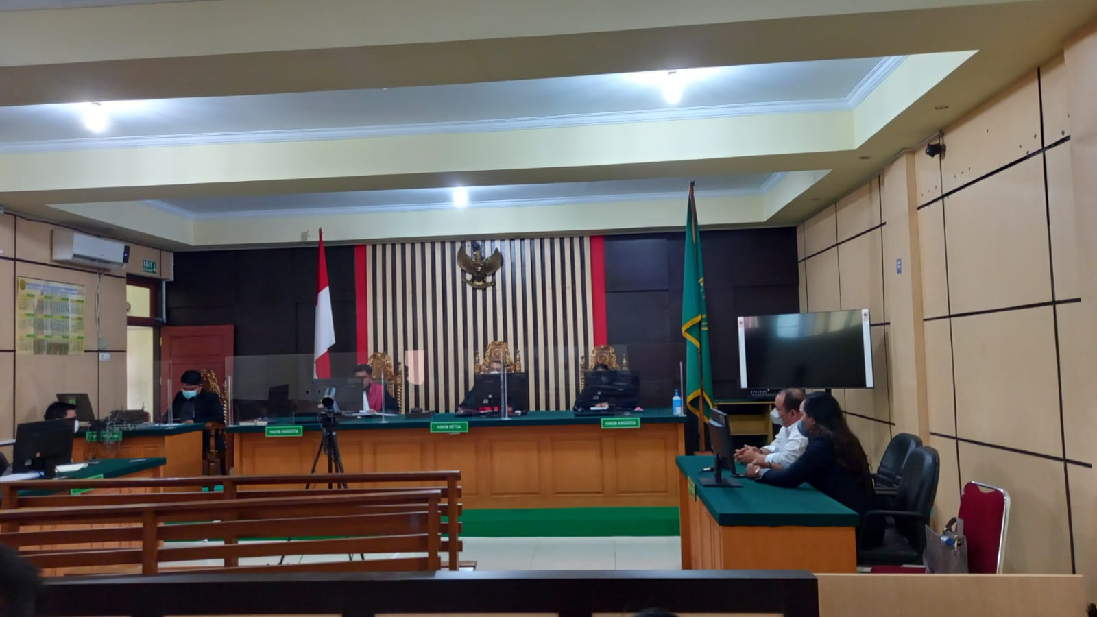 Suasana sidang putusan PT HAL perkara nomor 14 dan 15