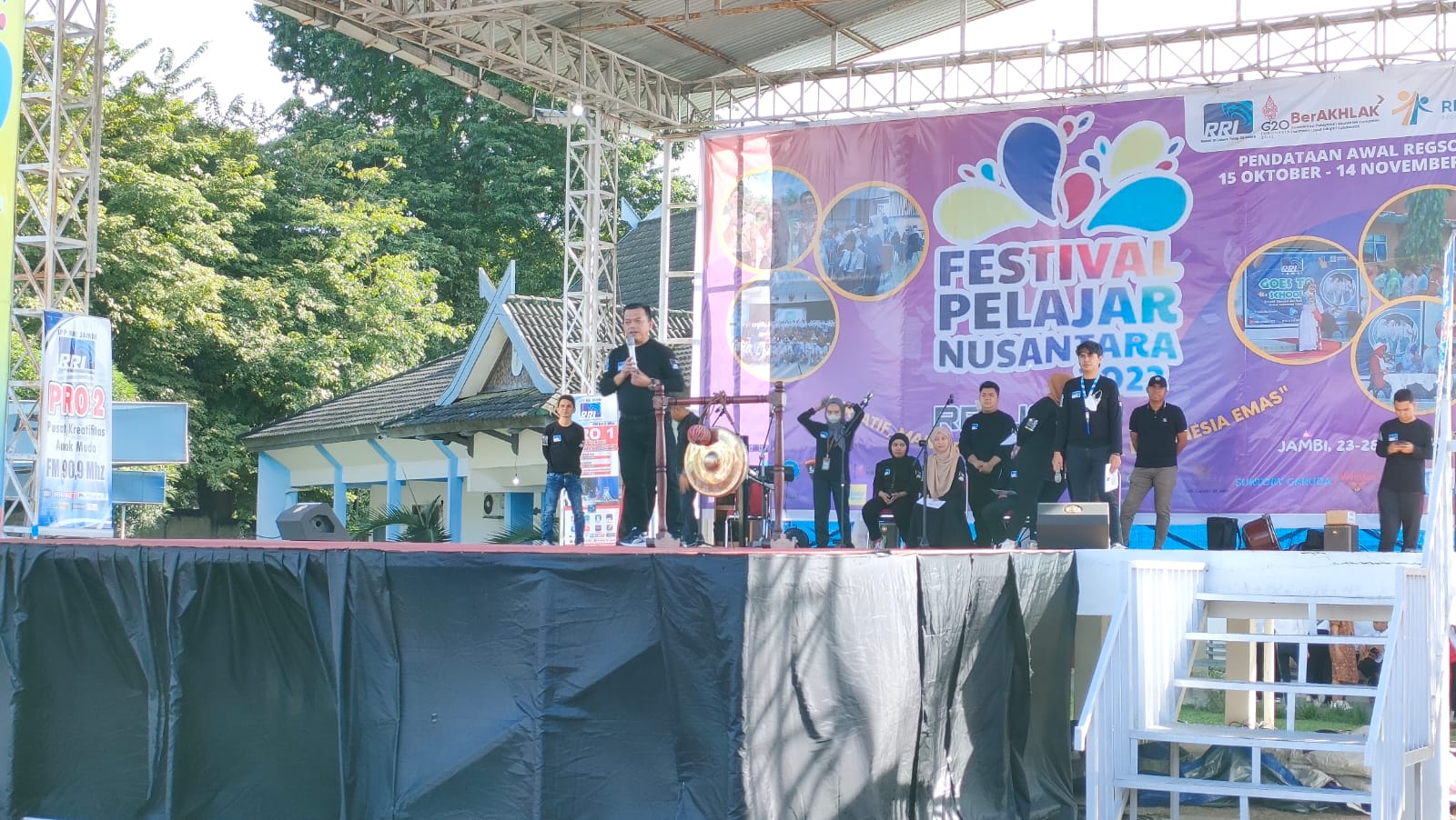 Gubernur Al Haris saat buka Festival Pelajar Nusantara 2022