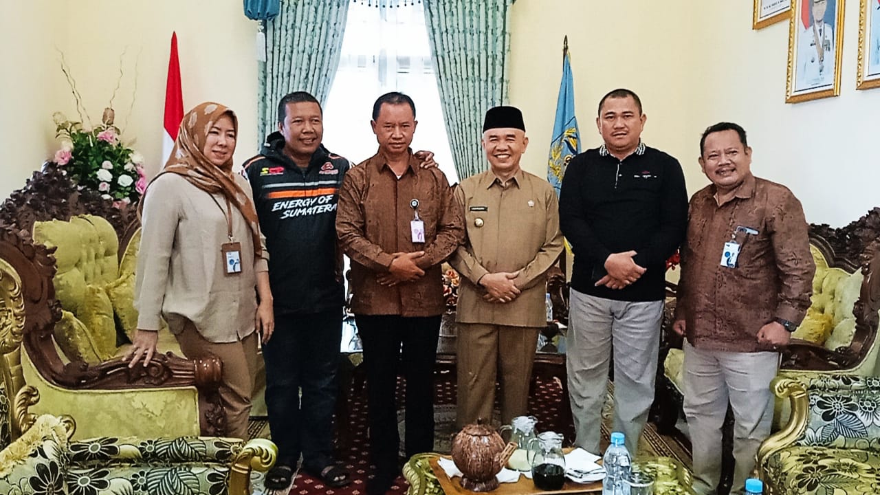 Pertemuan Mashuri, Romi dan Adirozal 