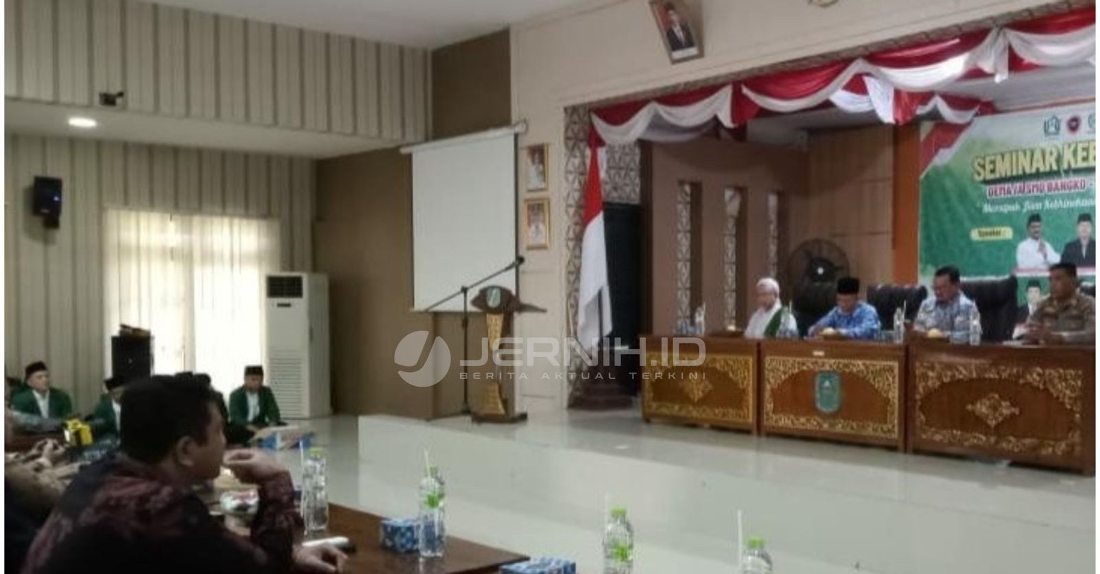 Mashuri hadiri Seminar Kebangsaan di ruang pola Kantor Bupati Merangin, Senin (28/11)