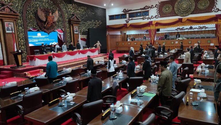 Paripurna pertama DPRD Provinsi Jambi tahun 2023, Rabu (4/1) malam