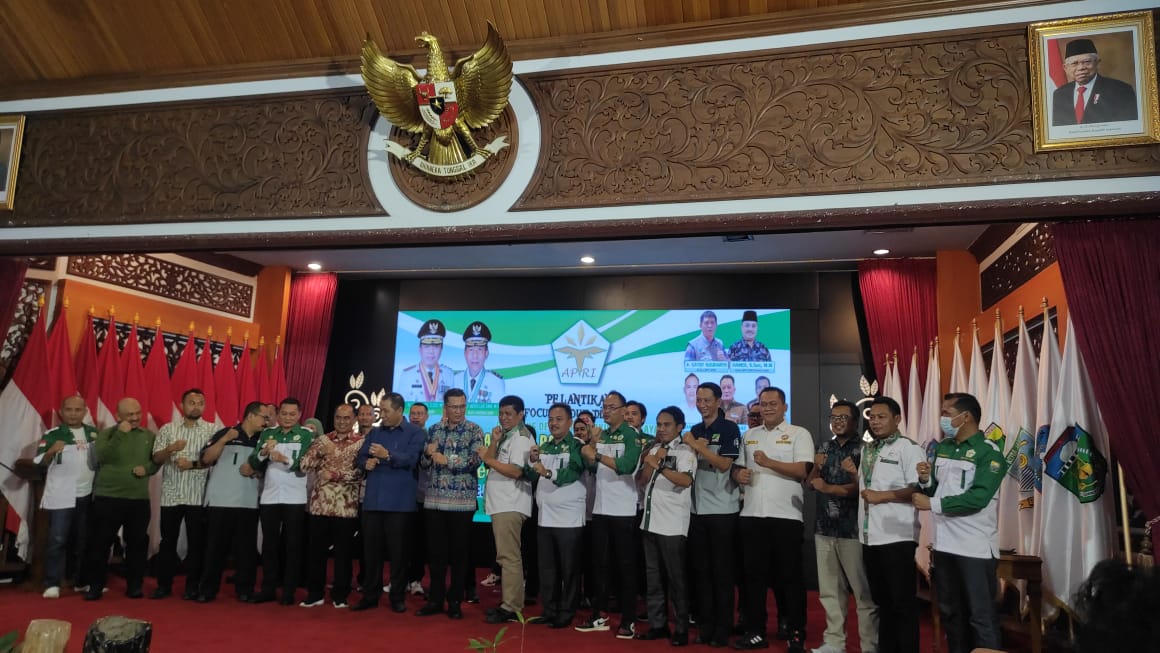 Pelantikan APRI Jambi di auditorium Rumdis Gubernur Jambi, Senin (9/1) malam